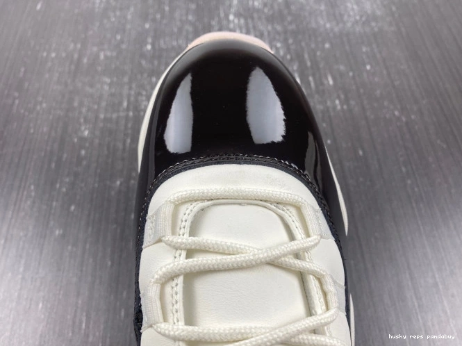 Rep Husky WMNS Neapolitan 11 AR0715-101 Air Jordan 0705
